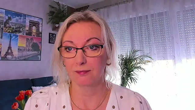 vanessa chat online show from 05-12-26, 01:30