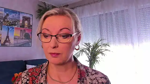 vanessa chat online show from 05-14-26, 01:18