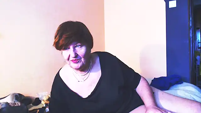 Snapshot of MioritaHard chatting on 02-16-25, 11:38 MioritaHard online show from 02-16-25, 11:38