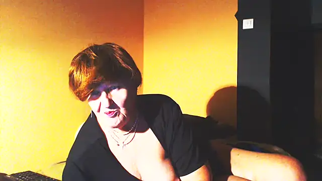 Snapshot of MioritaHard chatting on 02-22-25, 07:47 MioritaHard online show from 02-22-25, 07:47