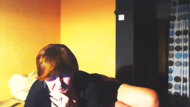 Snapshot of MioritaHard chatting on 02-27-25, 10:53 MioritaHard online show from 02-27-25, 10:53