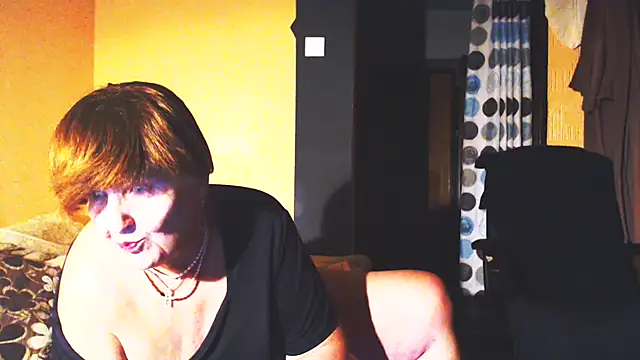 Snapshot of MioritaHard chatting on 02-28-25, 08:50 MioritaHard online show from 02-28-25, 08:50