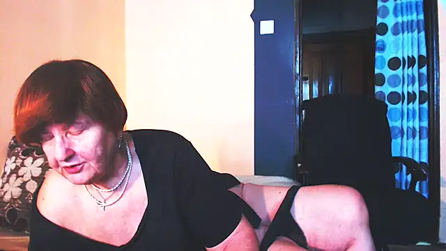 Snapshot of MioritaHard chatting on 03-07-25, 01:29 MioritaHard online show from 03-07-25, 01:29