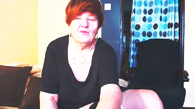 Snapshot of MioritaHard chatting on 03-09-25, 12:53 MioritaHard online show from 03-09-25, 12:53