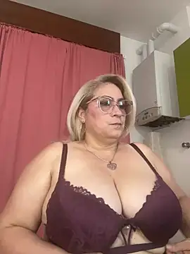 x elena x online show from 06-12-26, 10:47