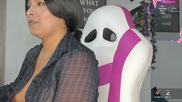 paola ih online show from 12-19-24, 02:24