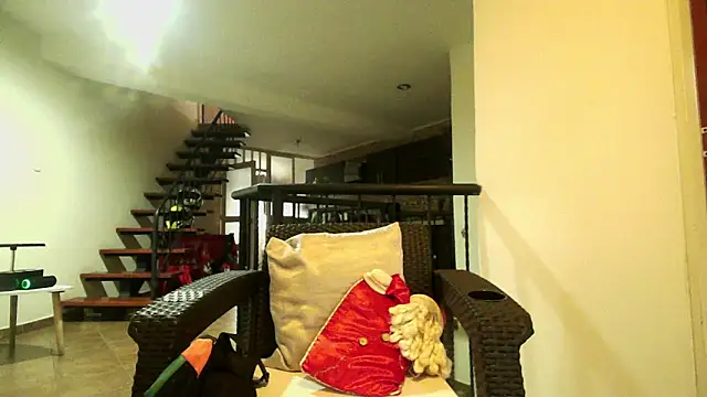 emmaherby online show from 12-20-24, 10:22