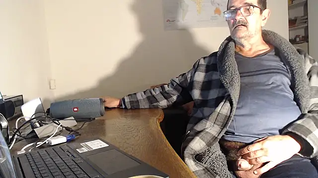 silvio-aus-luzern-CH online show from 10-23-25, 05:07