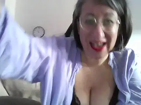 Snapshot of milkarock chatting on 02-26-25, 10:04 milkarock online show from 02-26-25, 10:04