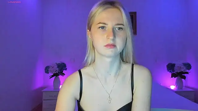 AnnaCarrera online show from 03-19-25, 11:57