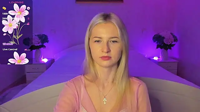 AnnaCarrera online show from 10-24-25, 09:11