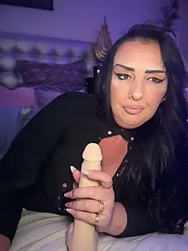 Snapshot of TiffanyRoxx chatting on 03-26-26, 07:19 TiffanyRoxx online show from 03-26-26, 07:19