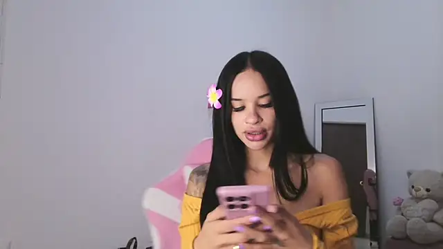 Snapshot of secretgreisy_ chatting on 08-02-26, 10:30 secretgreisy online show from 08-02-26, 10:30