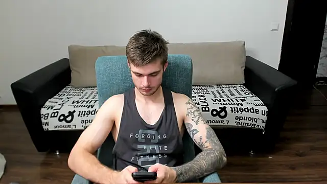 maks wolfis online show from 12-19-24, 12:45