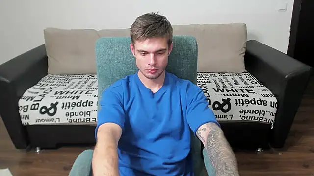 maks wolfis online show from 12-20-24, 02:30