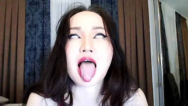 Snapshot of DanyMin chatting on 02-19-26, 06:42 DanyMin online show from 02-19-26, 06:42