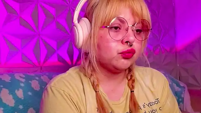 Satyn doll online show from 10-07-25, 11:46