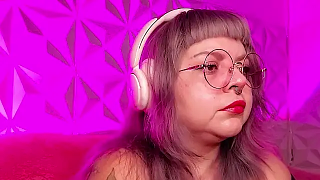 Satyn doll online show from 10-31-25, 12:33