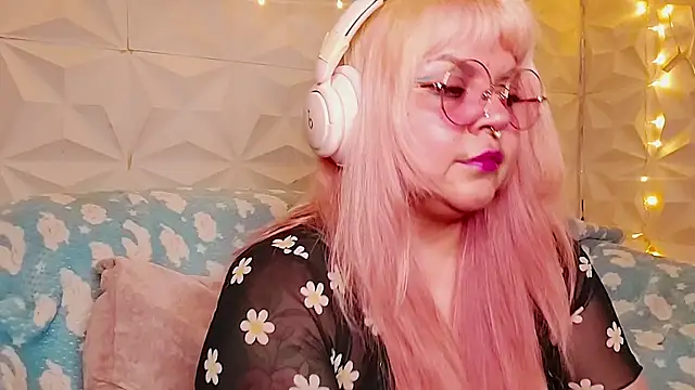 Satyn doll online show from 06-11-26, 11:58