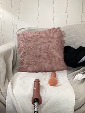 Snapshot of Ory_stev chatting on 01-22-25, 10:48 Ory stev online show from 01-22-25, 10:48