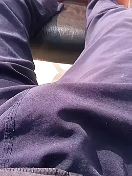 Snapshot of indianguy21 chatting on 12-22-24, 07:11 indianguy21 online show from 12-22-24, 07:11