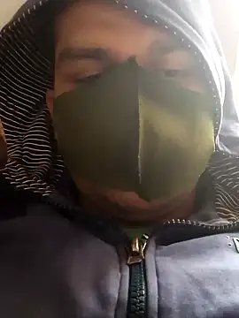 Snapshot of indianguy21 chatting on 12-24-24, 07:28 indianguy21 online show from 12-24-24, 07:28