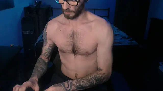 Snapshot of SexxxyLouis chatting on 01-03-25, 11:14 SexxxyLouis online show from 01-03-25, 11:14