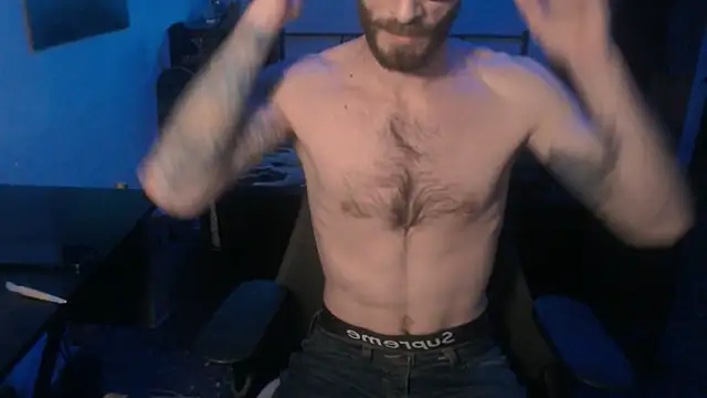 Snapshot of SexxxyLouis chatting on 01-07-25, 12:09 SexxxyLouis online show from 01-07-25, 12:09