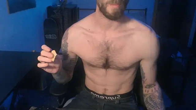 Snapshot of SexxxyLouis chatting on 01-07-25, 06:24 SexxxyLouis online show from 01-07-25, 06:24