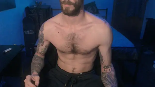 Snapshot of SexxxyLouis chatting on 01-08-25, 05:48 SexxxyLouis online show from 01-08-25, 05:48
