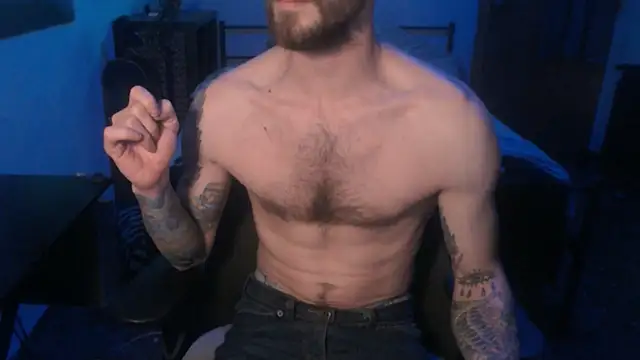 Snapshot of SexxxyLouis chatting on 01-09-25, 06:04 SexxxyLouis online show from 01-09-25, 06:04