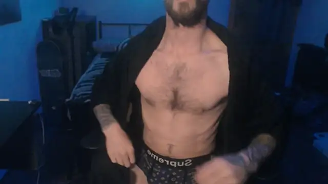 Snapshot of SexxxyLouis chatting on 01-15-25, 09:09 SexxxyLouis online show from 01-15-25, 09:09