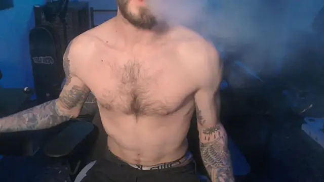 Snapshot of SexxxyLouis chatting on 01-17-25, 05:30 SexxxyLouis online show from 01-17-25, 05:30