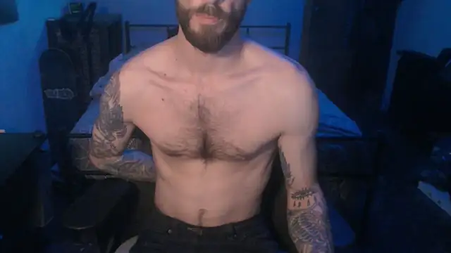 Snapshot of SexxxyLouis chatting on 01-22-25, 06:31 SexxxyLouis online show from 01-22-25, 06:31