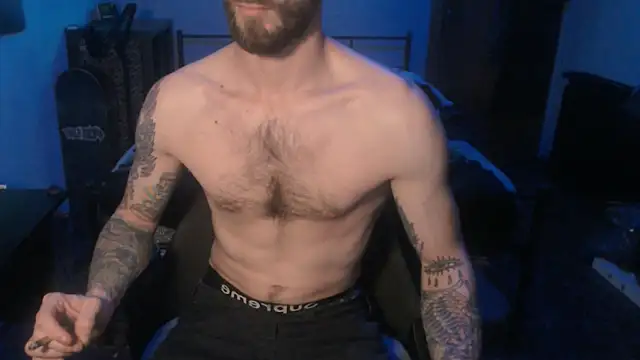 Snapshot of SexxxyLouis chatting on 01-23-25, 05:52 SexxxyLouis online show from 01-23-25, 05:52
