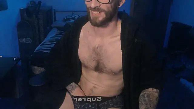 Snapshot of SexxxyLouis chatting on 01-23-25, 08:56 SexxxyLouis online show from 01-23-25, 08:56