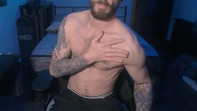 Snapshot of SexxxyLouis chatting on 01-26-25, 02:19 SexxxyLouis online show from 01-26-25, 02:19