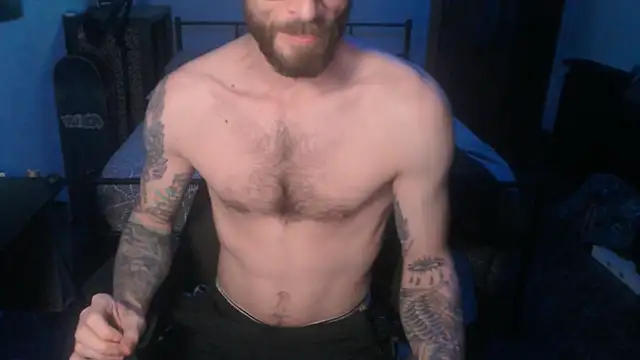 Snapshot of SexxxyLouis chatting on 01-26-25, 08:23 SexxxyLouis online show from 01-26-25, 08:23