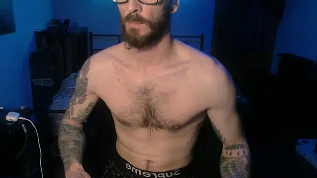 Snapshot of SexxxyLouis chatting on 01-28-25, 08:58 SexxxyLouis online show from 01-28-25, 08:58