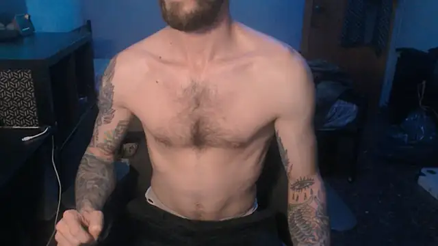Snapshot of SexxxyLouis chatting on 02-06-25, 05:19 SexxxyLouis online show from 02-06-25, 05:19