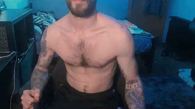 Snapshot of SexxxyLouis chatting on 02-11-25, 07:27 SexxxyLouis online show from 02-11-25, 07:27