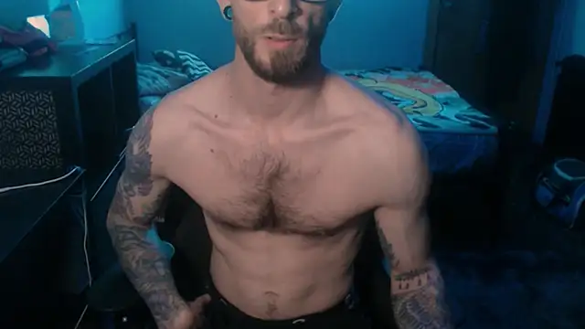 Snapshot of SexxxyLouis chatting on 02-20-25, 06:35 SexxxyLouis online show from 02-20-25, 06:35