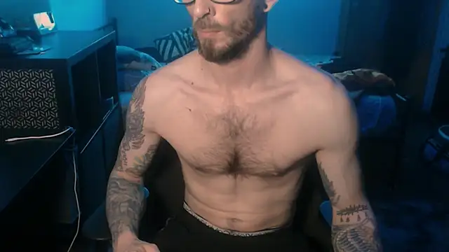 Snapshot of SexxxyLouis chatting on 02-21-25, 06:59 SexxxyLouis online show from 02-21-25, 06:59