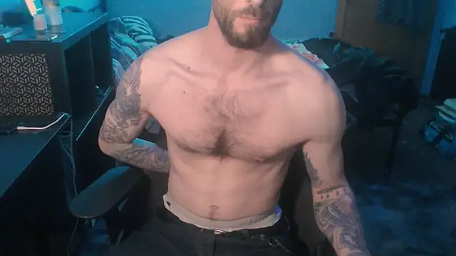 Snapshot of SexxxyLouis chatting on 02-27-25, 03:05 SexxxyLouis online show from 02-27-25, 03:05