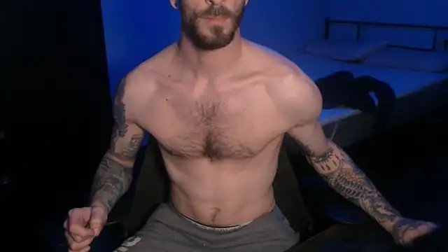 Snapshot of SexxxyLouis chatting on 03-02-25, 06:30 SexxxyLouis online show from 03-02-25, 06:30
