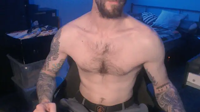 Snapshot of SexxxyLouis chatting on 03-13-25, 08:37 SexxxyLouis online show from 03-13-25, 08:37