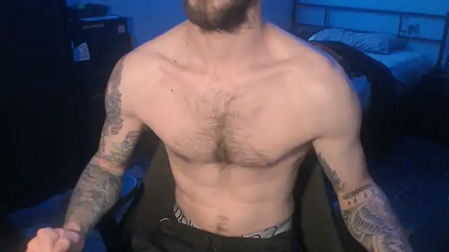 Snapshot of SexxxyLouis chatting on 03-22-25, 11:00 SexxxyLouis online show from 03-22-25, 11:00