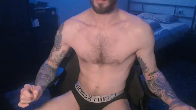 Snapshot of SexxxyLouis chatting on 03-22-25, 02:03 SexxxyLouis online show from 03-22-25, 02:03