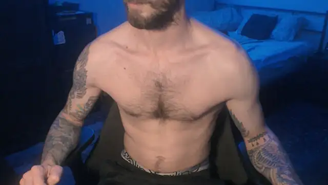 Snapshot of SexxxyLouis chatting on 03-22-25, 08:59 SexxxyLouis online show from 03-22-25, 08:59