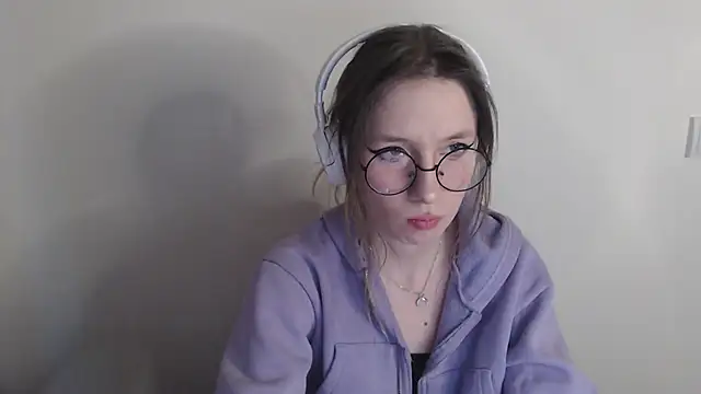 Snapshot of _Hanna_Moon_ chatting on 04-13-26, 11:48 Hanna Moon online show from 04-13-26, 11:48